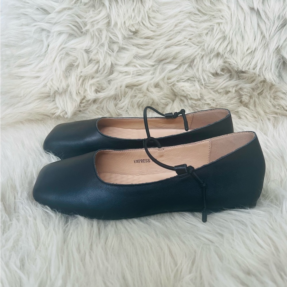 Empress Classic Black Mary Jane Flats - Women's size 40 - Picture 6 of 10